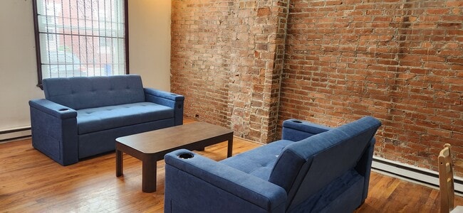 Sala de estar - 1731 French St