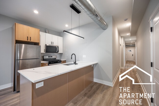 Photo - 2403 N Kedzie Blvd Condo Unit 1
