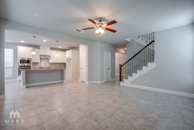 Photo - 120 Knight of Realm Blvd