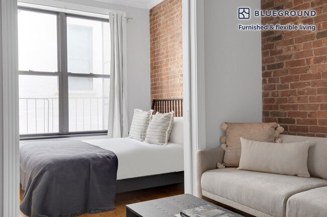 Photo - 209 E 25th St Unit FL2-ID721