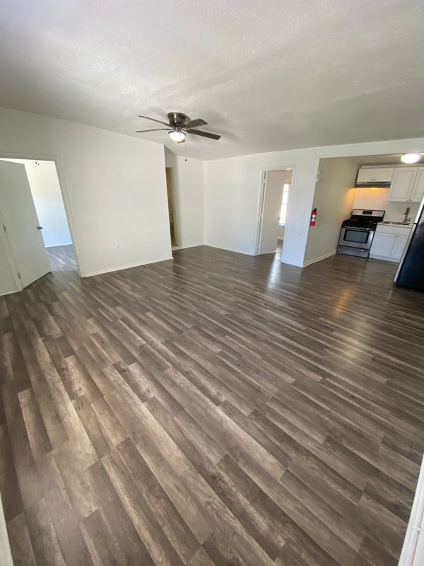 Building Photo - 5415 Buena Vista St Rental