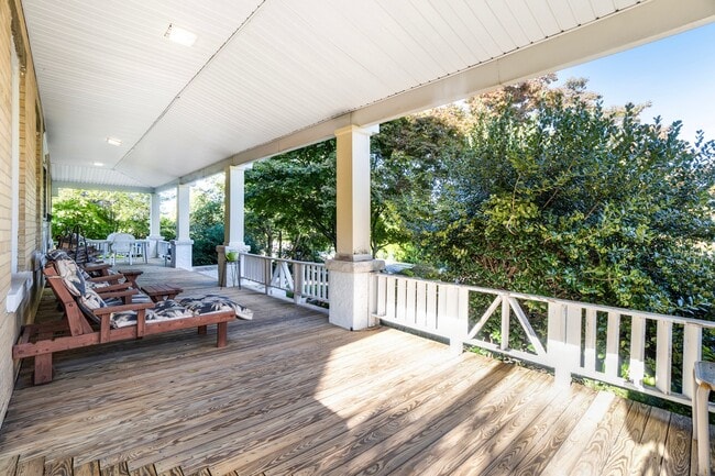 Covered Porch - 134 Old Mamaroneck Rd