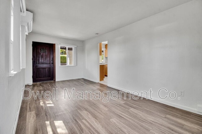 Photo - 8114 Fairview Ave