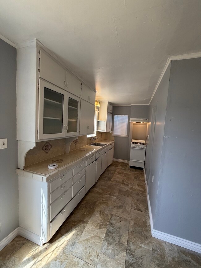 Photo - 415 Arvin St