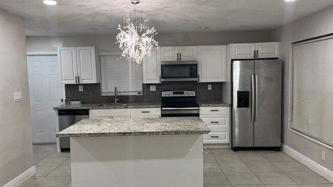 Photo - 2001 NE 2nd Terrace