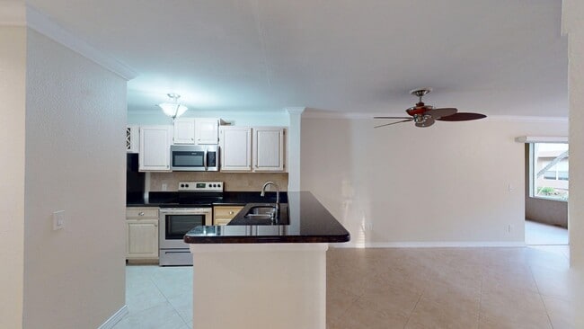 Photo - 2Bd/ 2Ba Condo in Premier Delray Beach Location **Optional Private Storage Garage** Unit 109