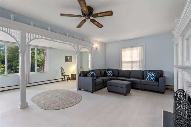 Photo - 2 Narragansett Ave