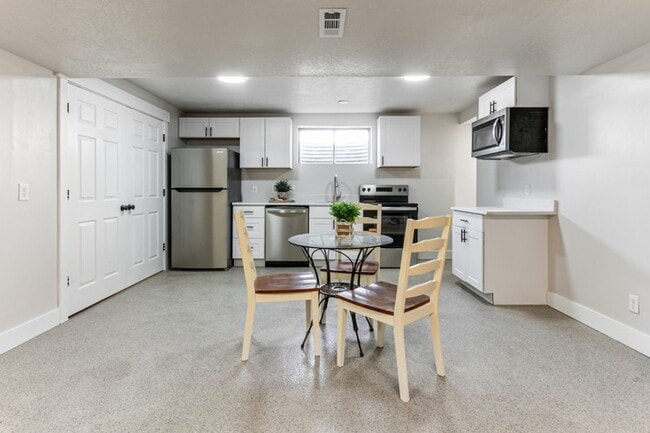 Photo - 734 S 1550 E St Unit 2