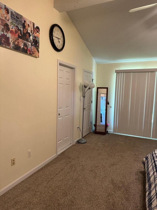 Photo - 456 Essex Dr