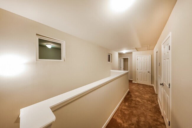 Photo - 236 Stonebriar Dr