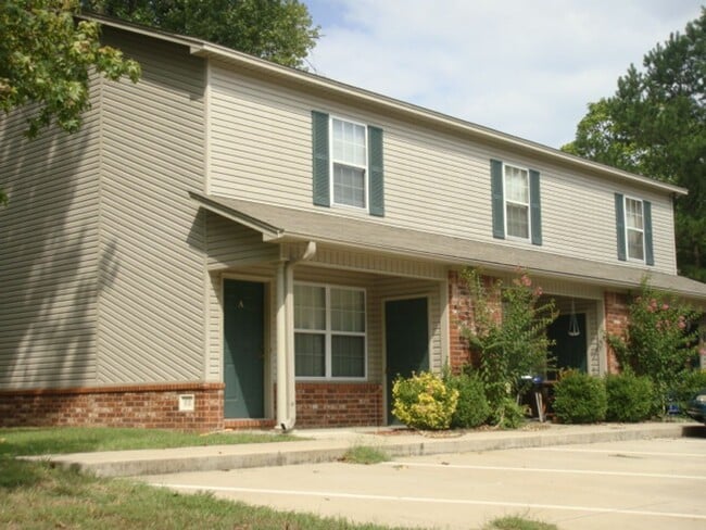 Building Photo - 612 N Detroit Ave Unit C Rental