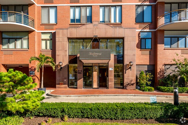 Building entrance - Seabreeze Plaza