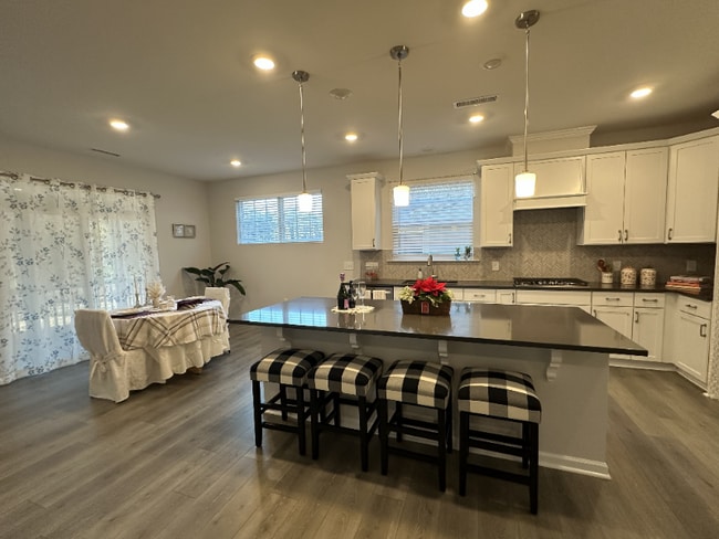 Photo - 7125 Crested Iris Pl