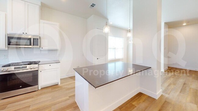 Photo - 217 Mule Deer Mews