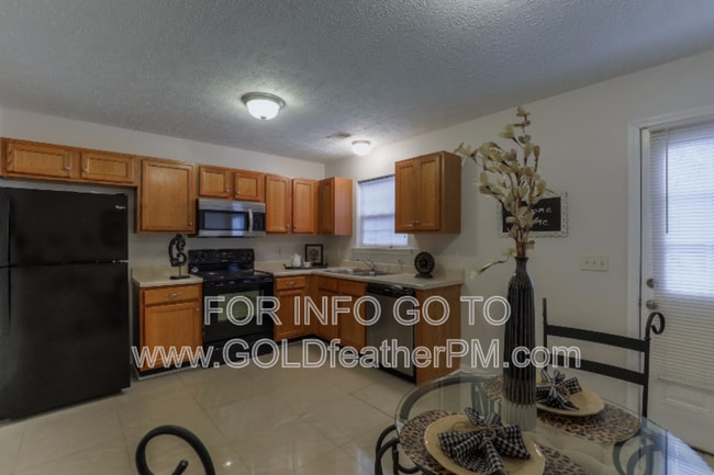 Photo - 1363 Benley St