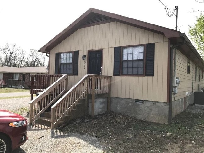 Building Photo - 329 Scalf Dr Unit 329 Scalf Dr