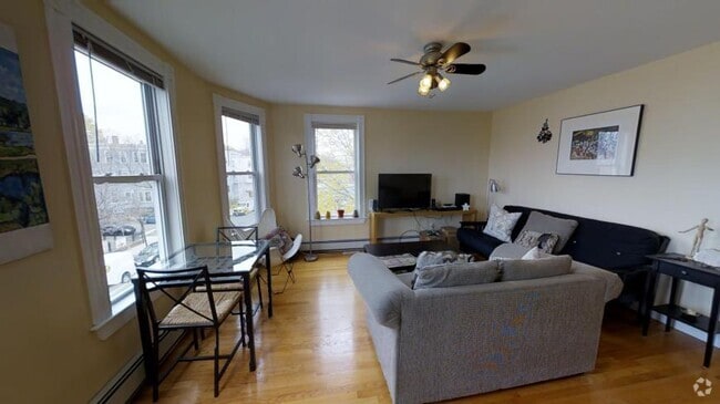 Building Photo - 4.0 bedroom in Somerville Massachusetts 02144 Unit U2 Rental