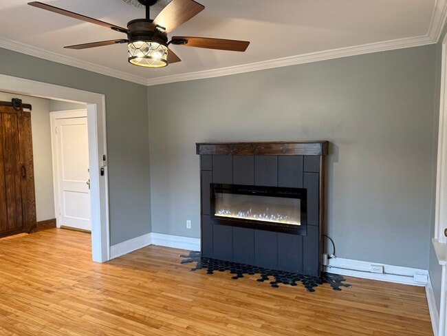 Photo - 780 Curfew St