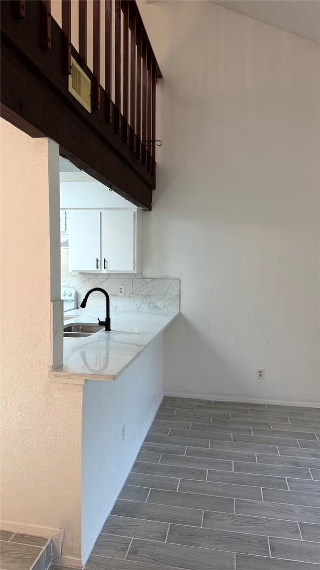 Building Photo - 12922 Wirevine Ln Rental
