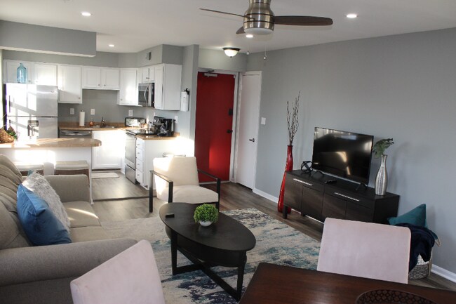 Photo - 2110 38th St SE Unidad 301