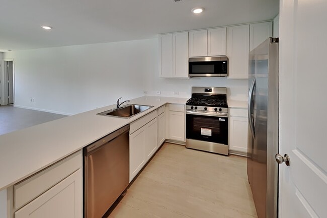 Photo - 922 Lago Laceno Ln
