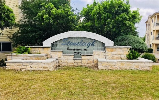 Building Photo - 2320 Gracy Farms Ln Unit 1123