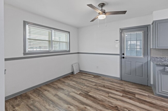 Photo - 503 Hickok St