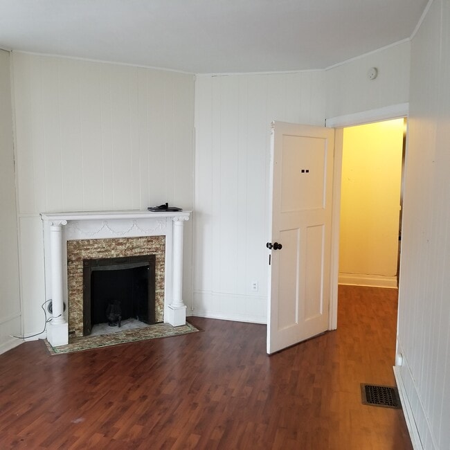 Photo - 576 Potomac Ave Apartments Unit #1