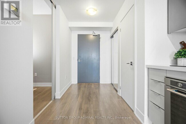 Photo - 2908 Hwy 7 Unité 1906