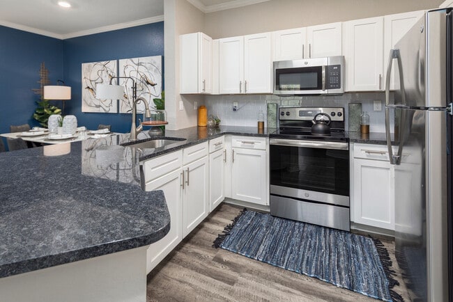 2BR, 2BA - 1,030SF-Kitchen - Mezza Apartments