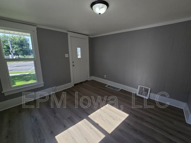 Photo - 1703 Lafayette St