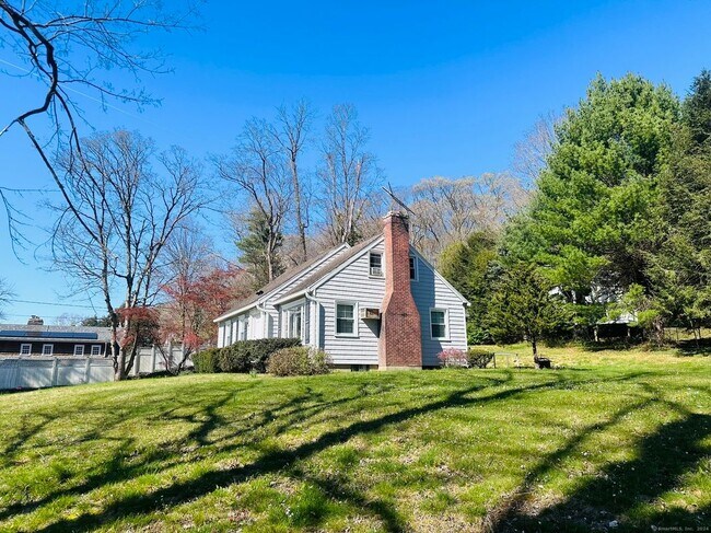 37 Weed St