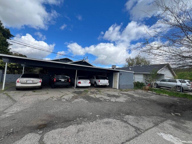 Photo - 4455 E Clay Ave Unidad 4455 E Clay Ave #C