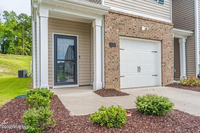 Photo - 1210 Gracie Ln