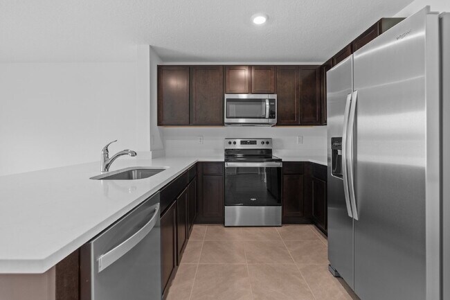 Photo - "Spacious 3-Bedroom Townhouse in Ocala wit...