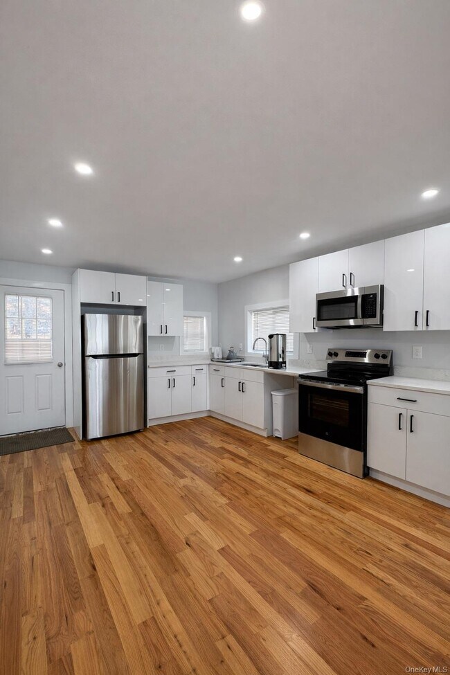 Photo - 1140 NY-52 Unit 1