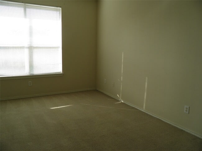 Building Photo - 6403 Bonnie Chase Ln