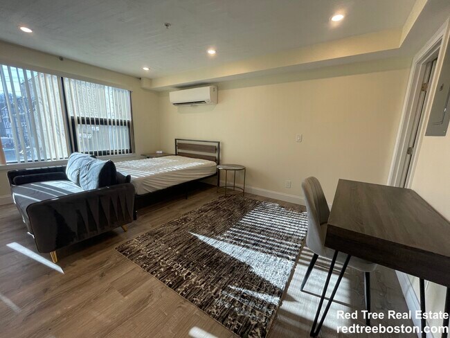 Photo - 1028a Commonwealth Ave Unit 202