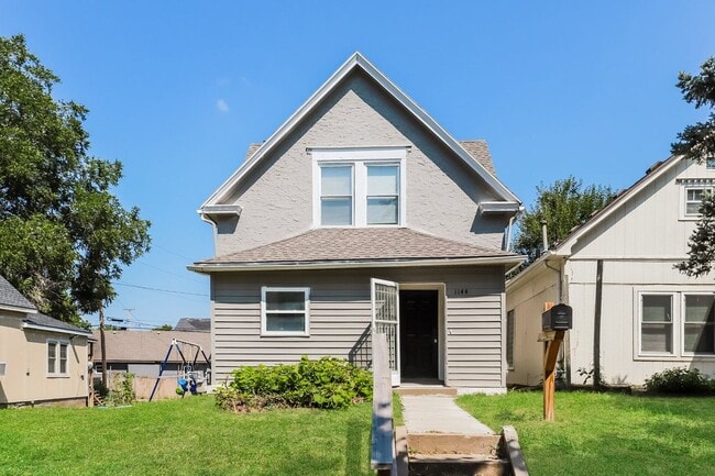 Building Photo - 2316 Delavan Ave Rental
