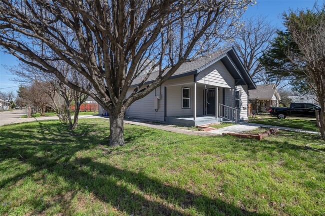 Photo - 1101 Anthony St