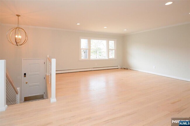 Photo - 43 Spruce Ave