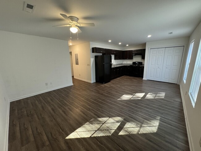 Photo - 406 Chestnut St