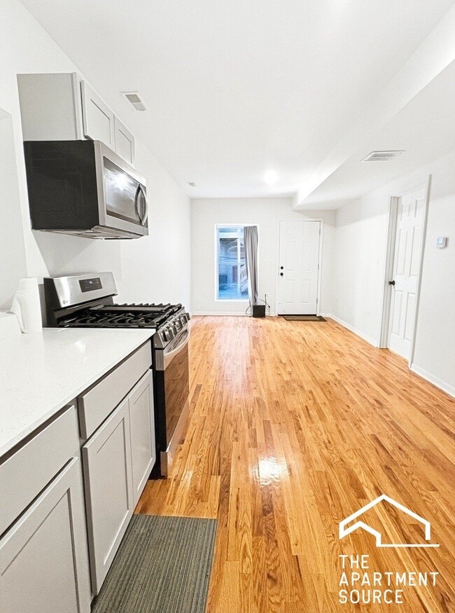 Photo - 1638 W 18th Pl Unit 1R