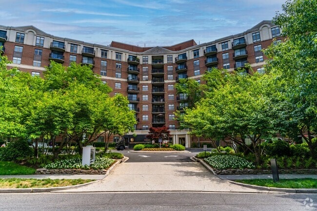 Building Photo - 3401 38th St NW Rental