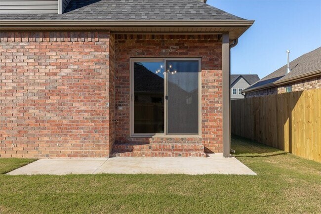 Photo - 7005 SW High Meadow Blvd