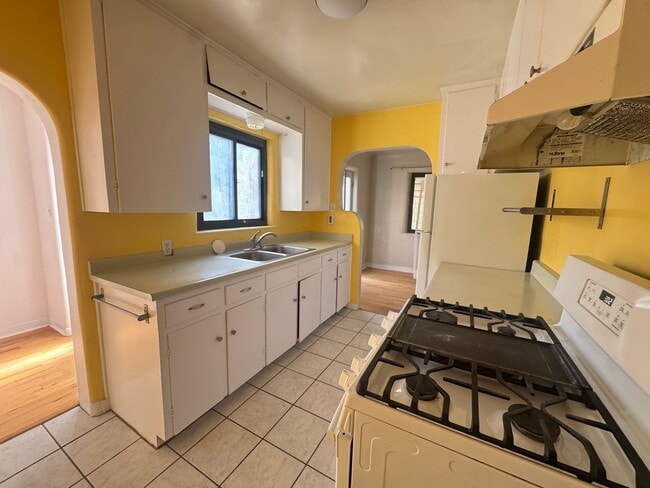 Photo - 1210 Jackson St SE