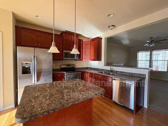 Photo - 249 Schramm Lp