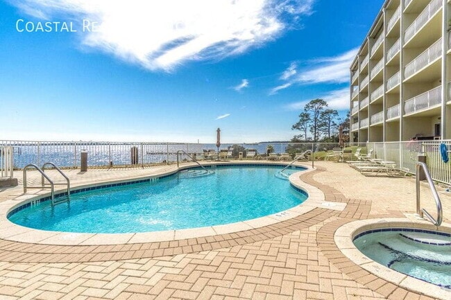 Building Photo - 1367 US-98 Unit A Rental