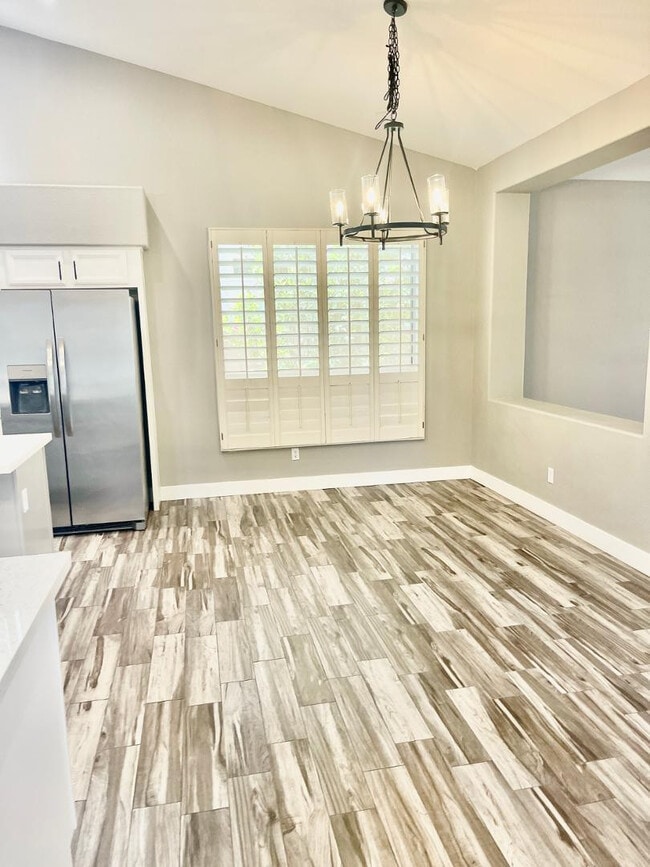 Photo - 1732 W Gary Dr