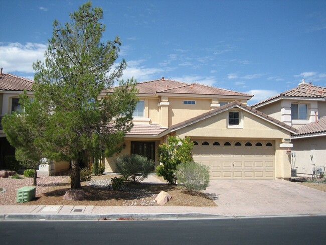 GUARD GATED, 2 STORY, 2,247SQFT, TWO MASTE... - GUARD GATED, 2 STORY, 2,247SQFT, TWO MASTE... Casa